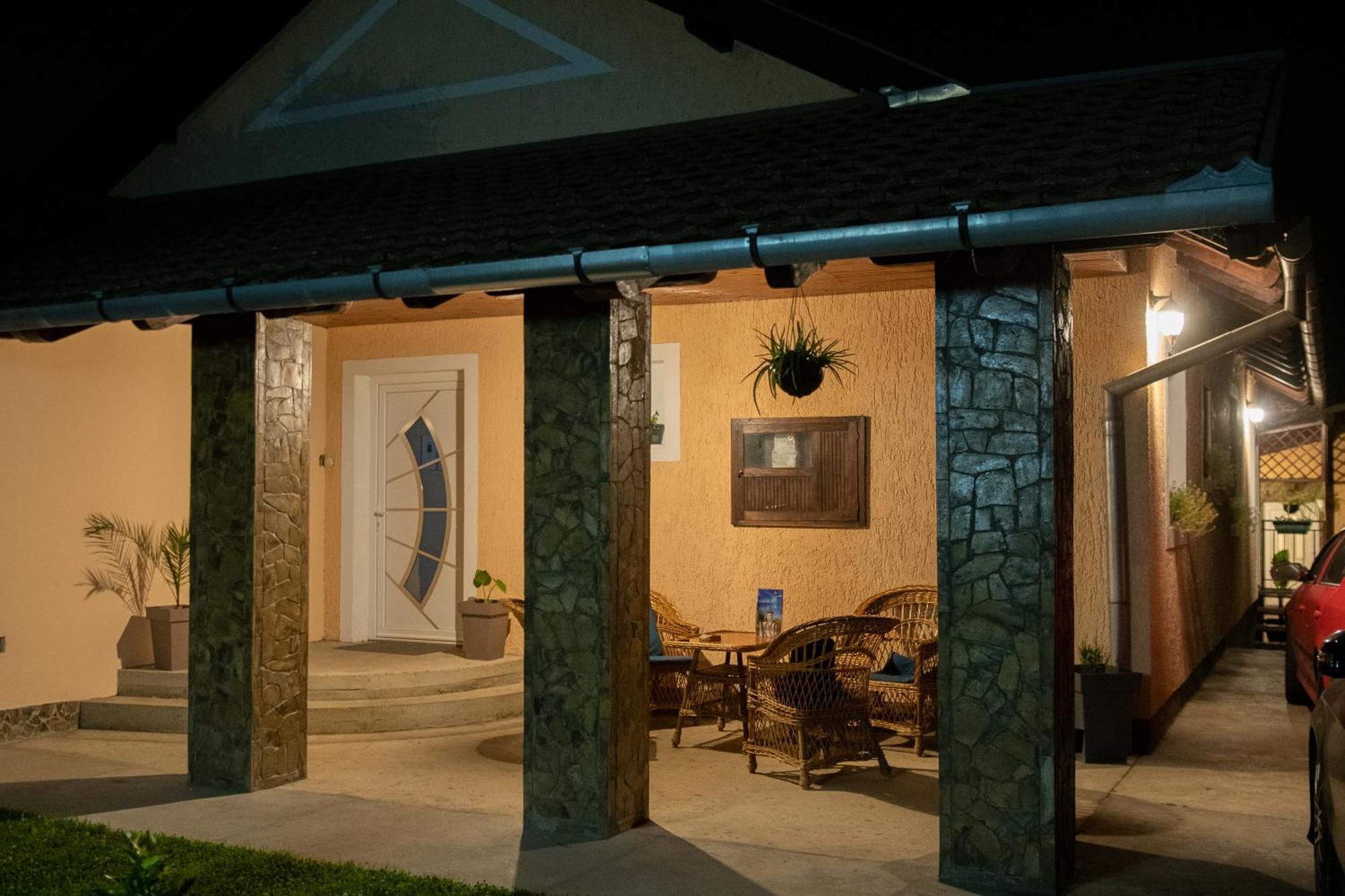 Guesthouse Kristina Palić Eksteriør bilde
